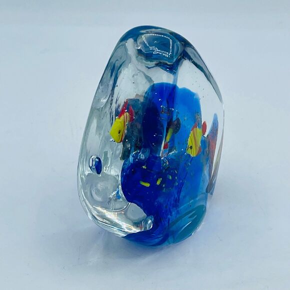Vintage K's Collection Paperweight Aquarium Style Glass w/ Fish Bubbles Inside - Picture 4 of 7
